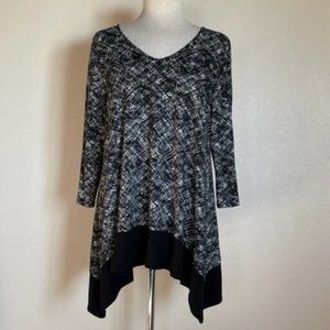 JJill Wearever Collection Black & White Asymetrical Top sz PL